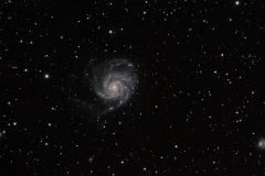 M101-20210407-traitSiriL-sansFlat-30im30s-traitCRPs-crop1920x1200