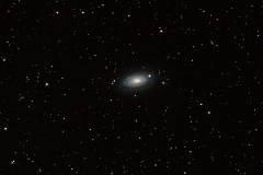 M63-20210407-traitSiriL-sansFlat-27im30s-traitCRPs-crop1920x1200-v3